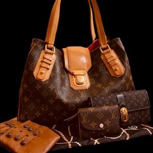 Your Posher, Loves Louis Vuitton!!